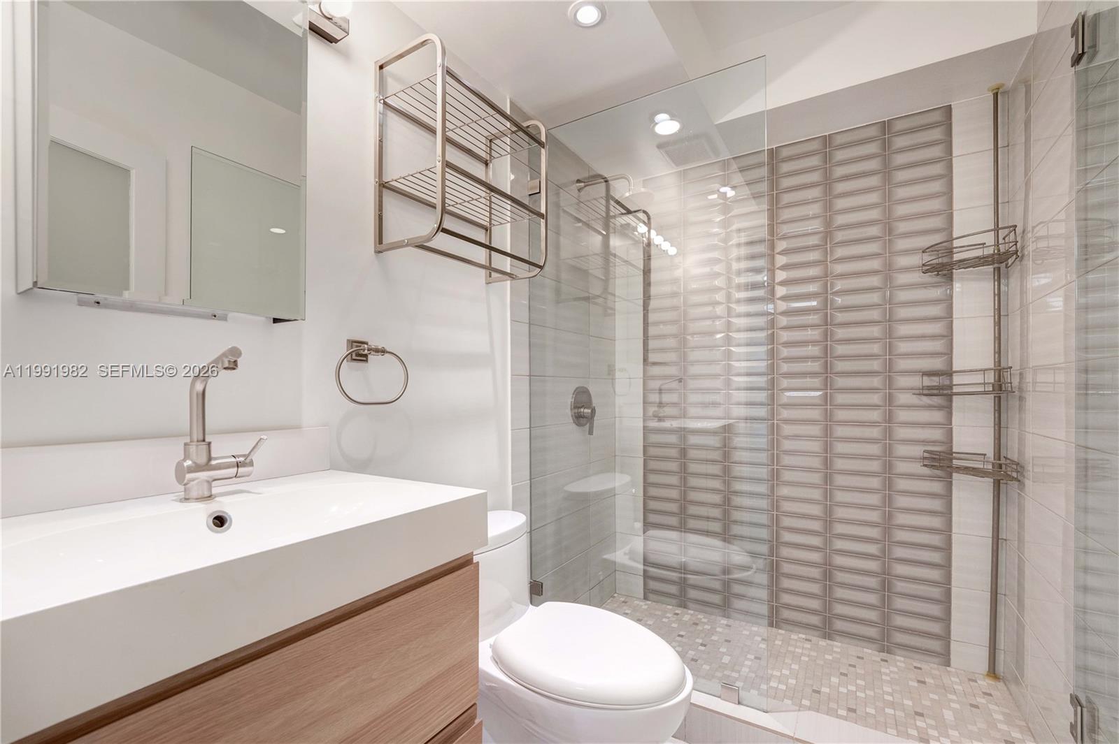 THE DANTON CONDO - Residential