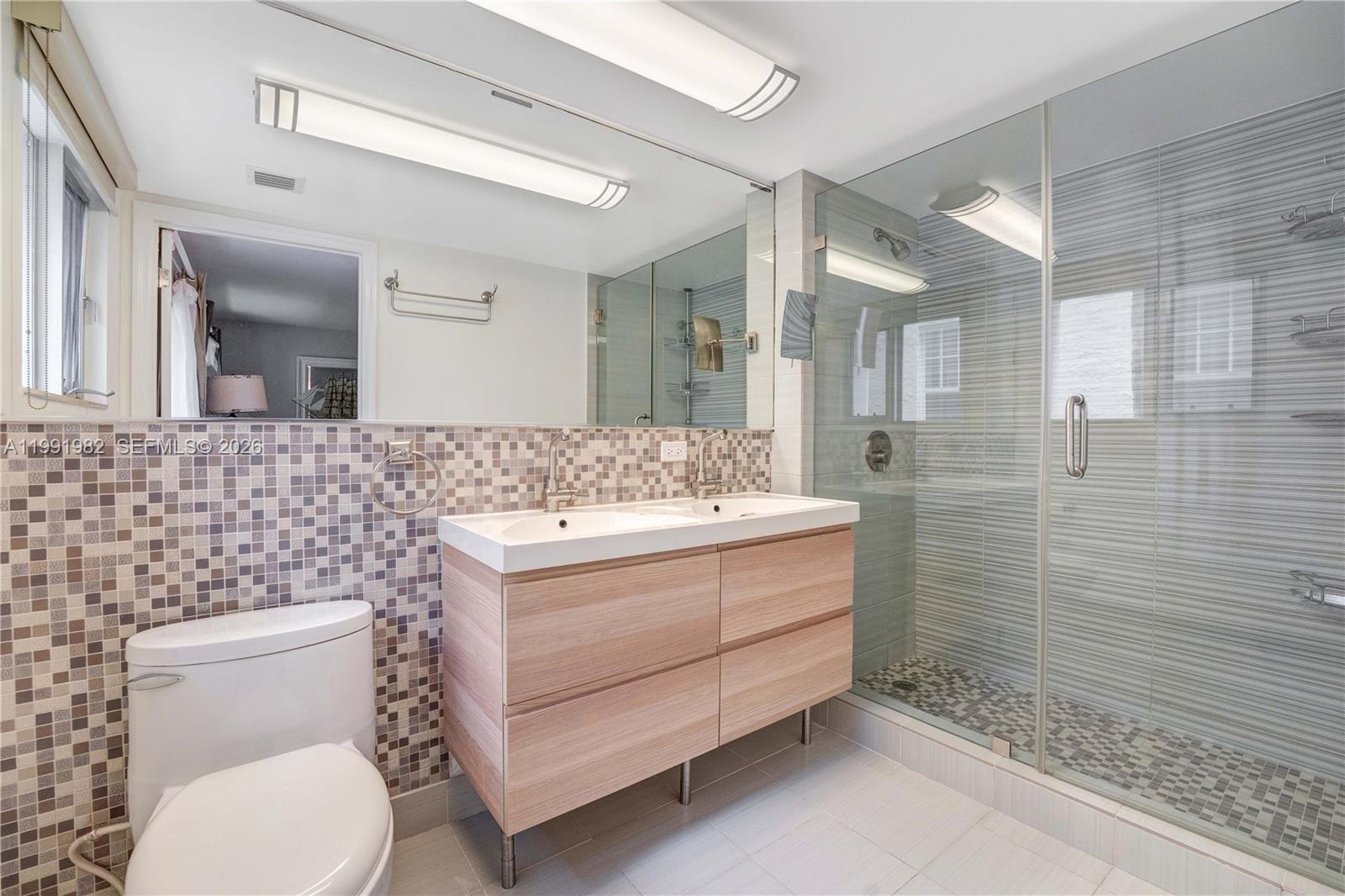 THE DANTON CONDO - Residential