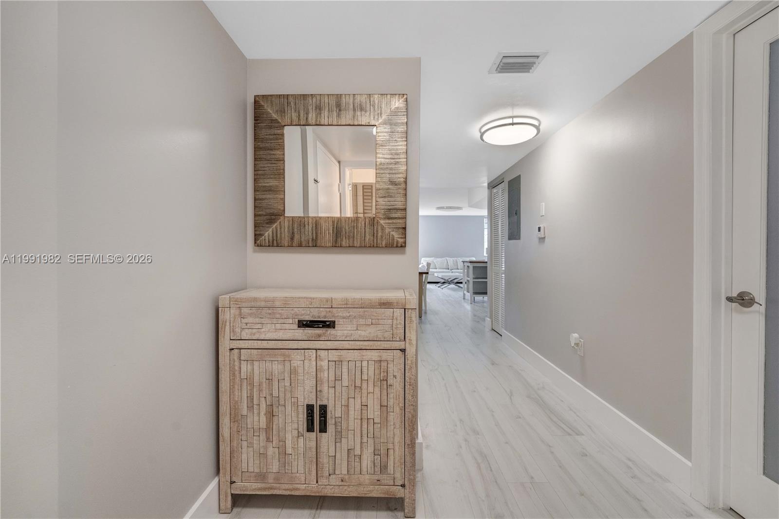 THE DANTON CONDO - Residential