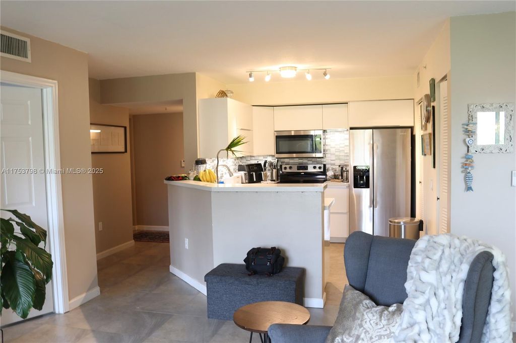 Photo of Boynton Beach, FL 33435 (MLS # A11753798)