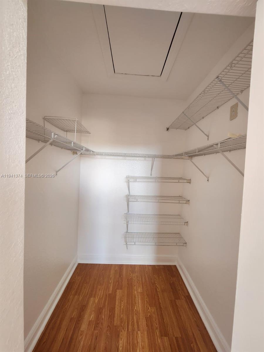 PARK LAKES SEC 3 - Residential Lease