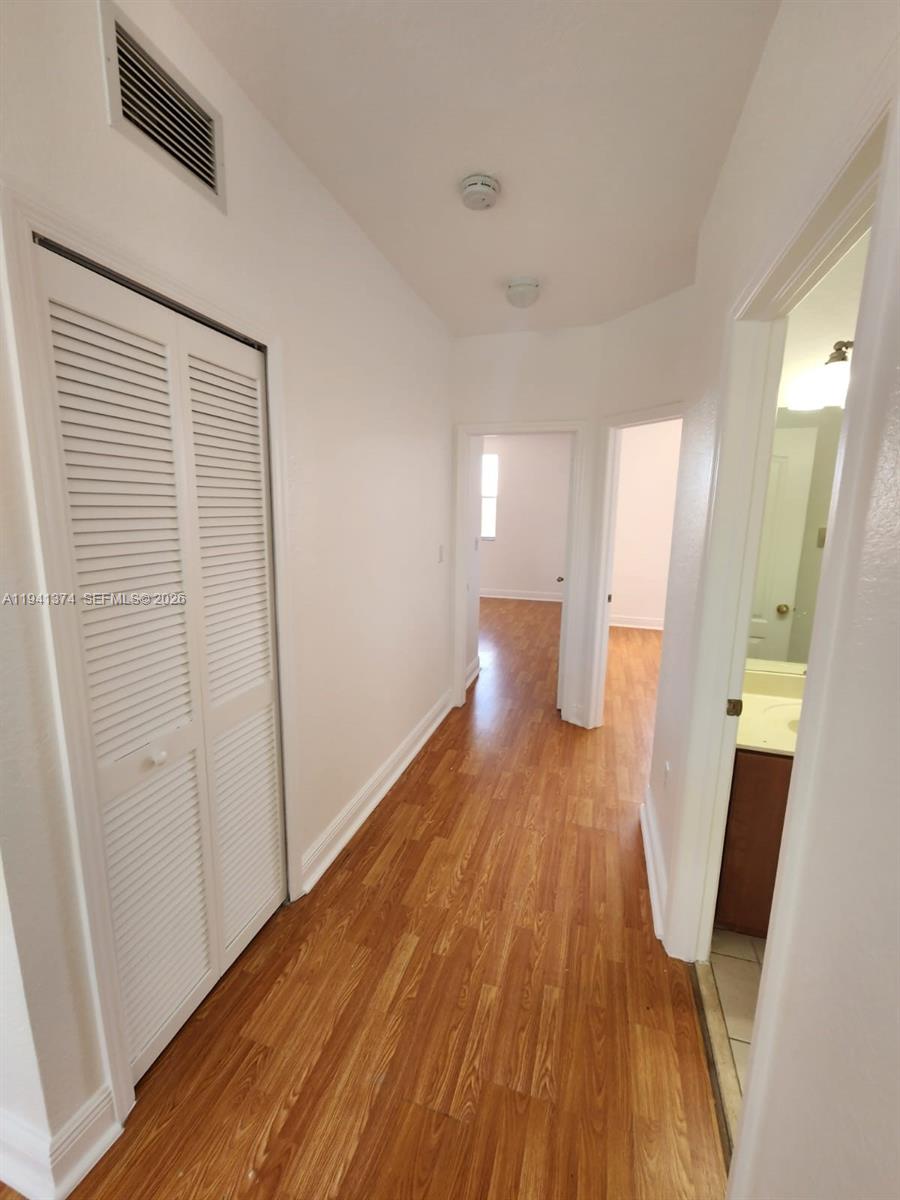 PARK LAKES SEC 3 - Residential Lease