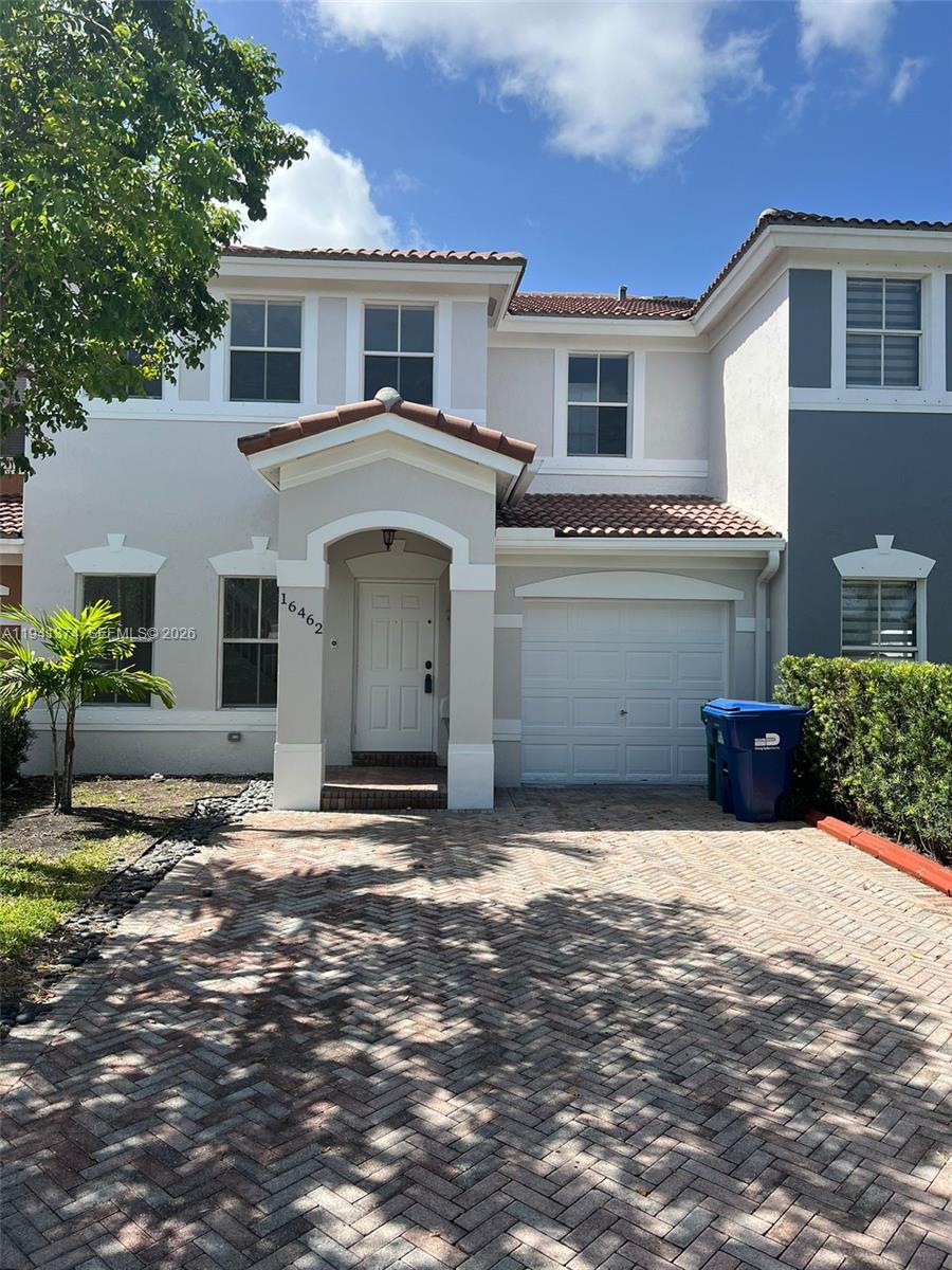 PARK LAKES SEC 3 - Residential Lease