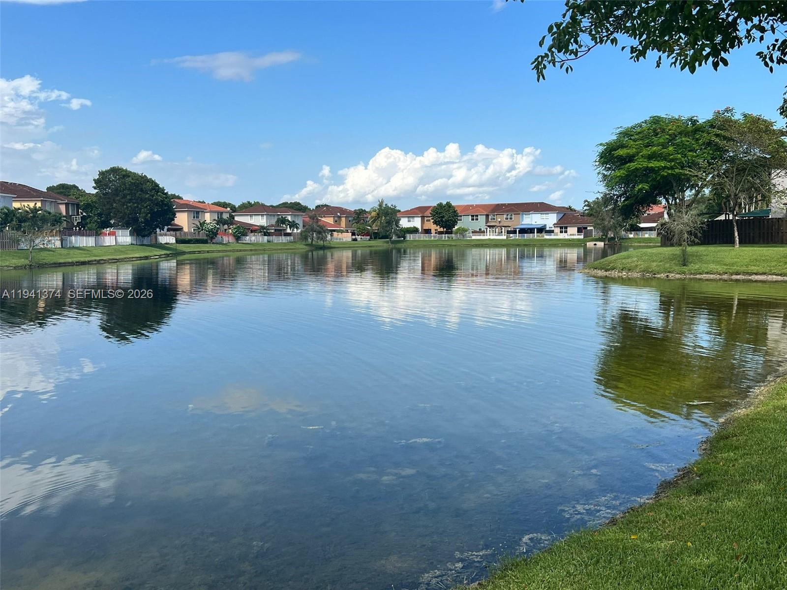 PARK LAKES SEC 3 - Residential Lease