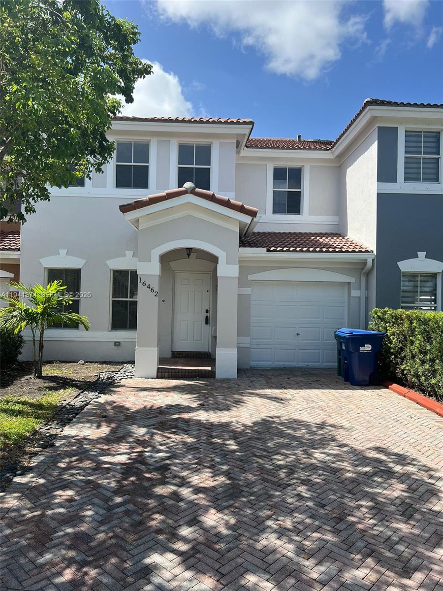 PARK LAKES SEC 3 - Residential Lease