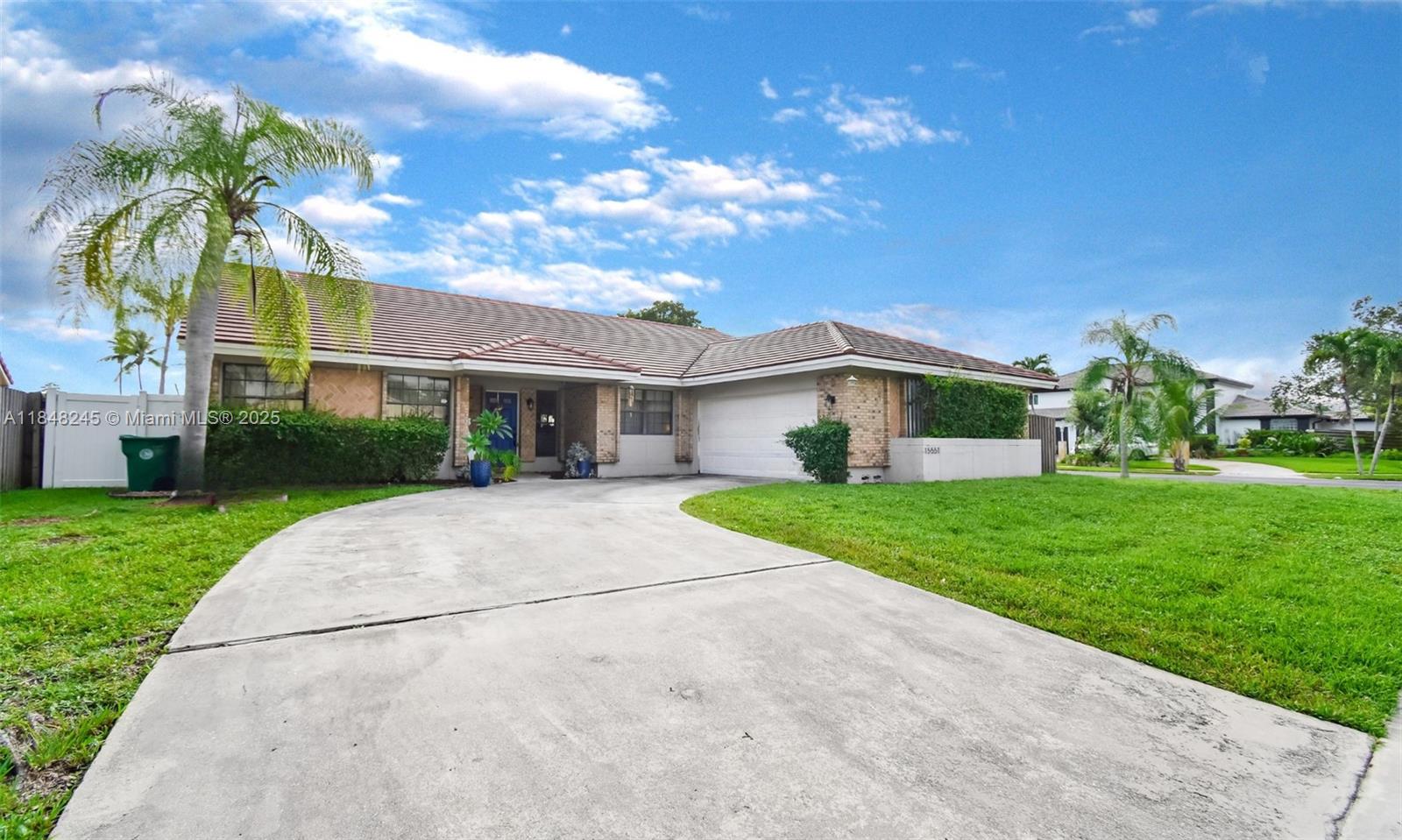 15551 Huntridge Rd