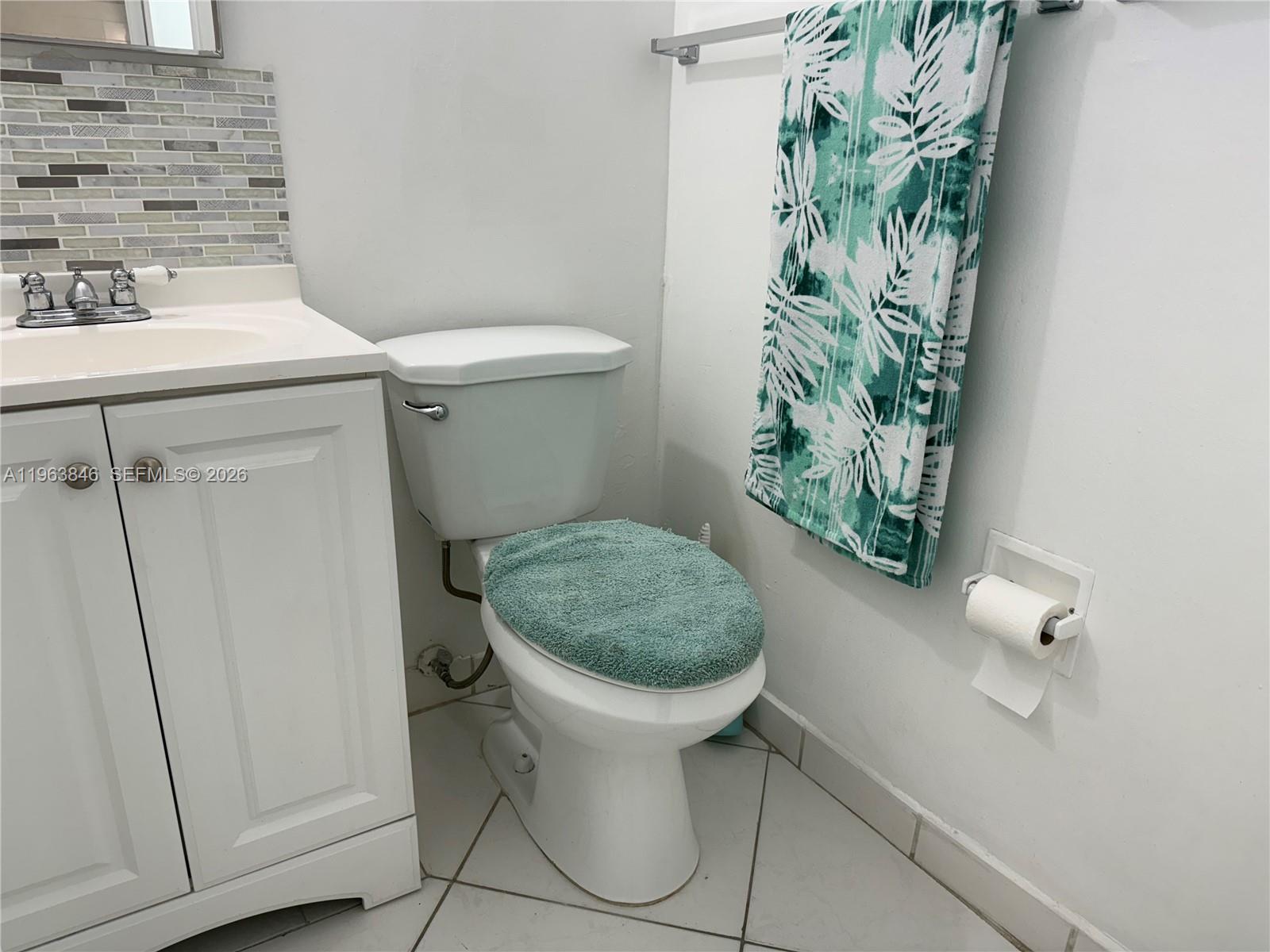 THE GREENS CONDO - Residential