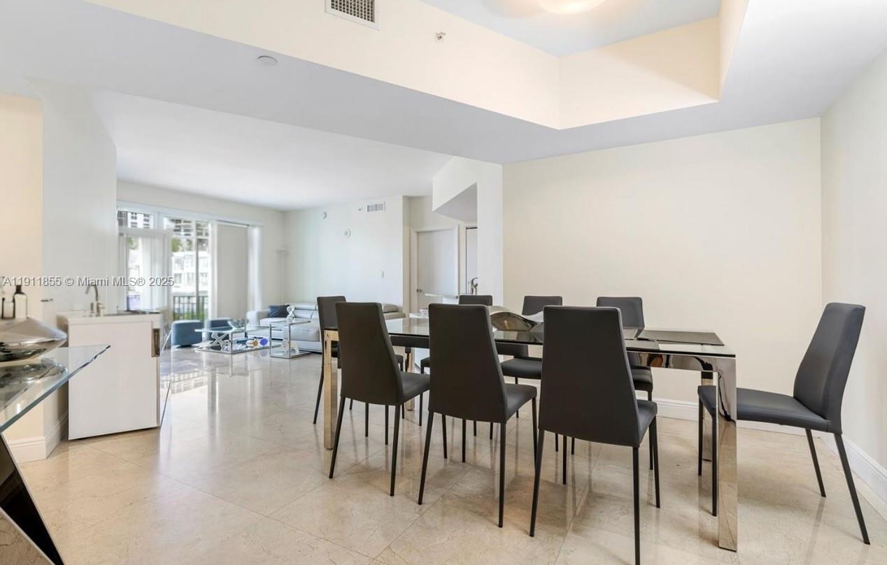 TURNBERRY VILLAGE SO TOWE - Residential