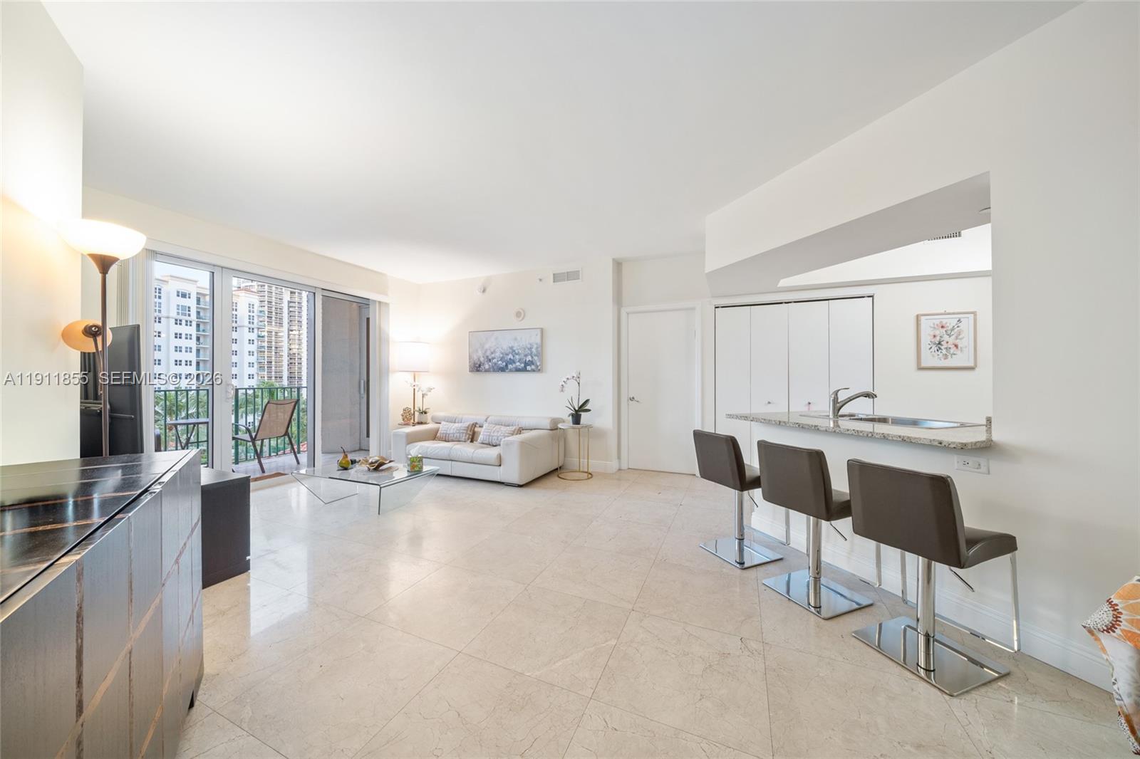 TURNBERRY VILLAGE SO TOWE - Residential