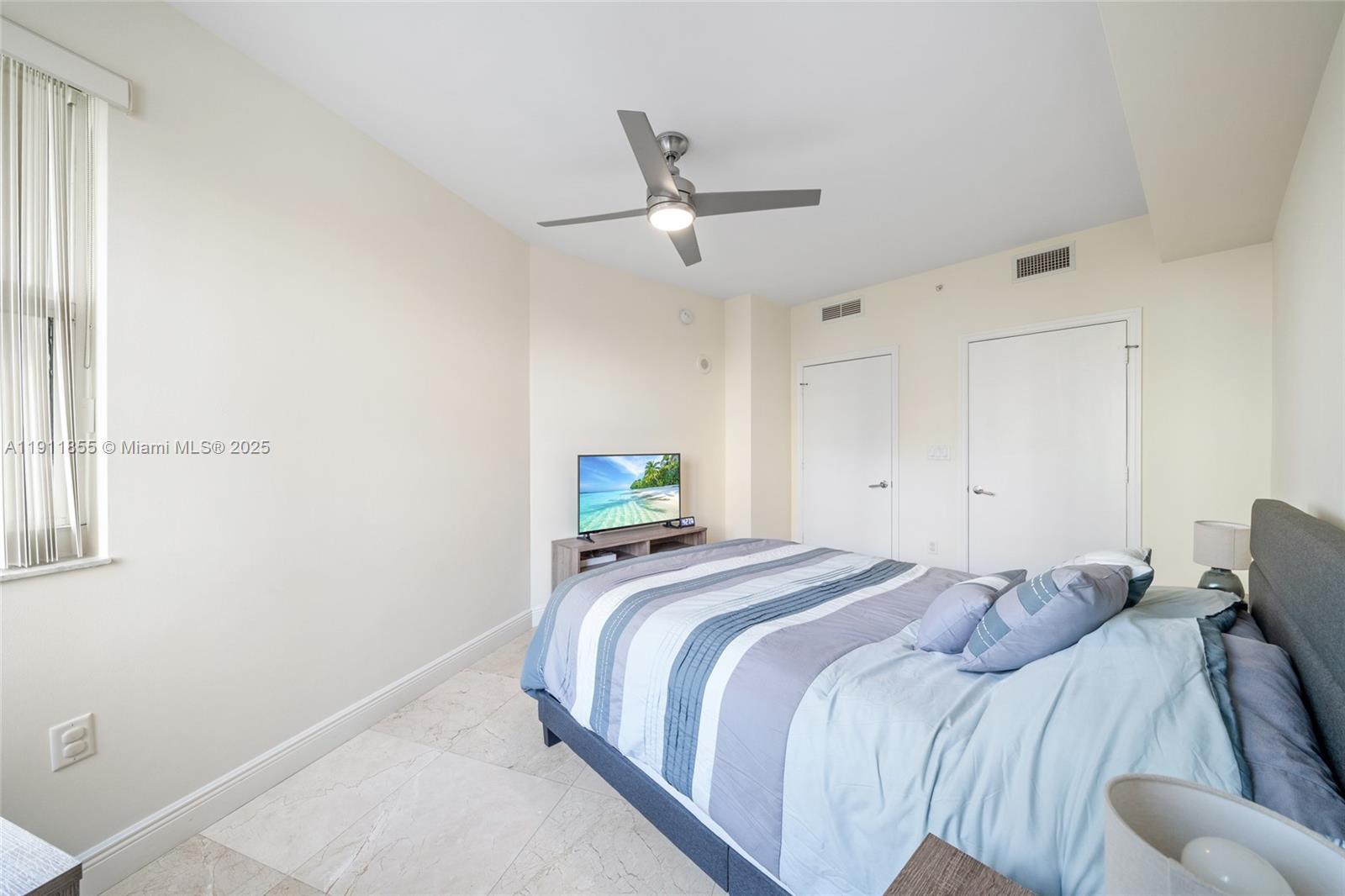 TURNBERRY VILLAGE SO TOWE - Residential