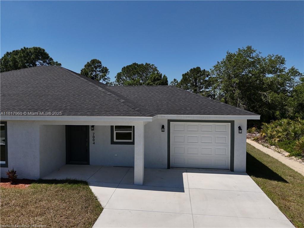 HALF DUPLEX, BRIGHT SPACIOUS, MODERN, NEW CONTRUCTION, , OPEN CONCEPT, 2 BEDROOM 2 FULL BATHROOM, PLUS 1 CAR GARAGE, NEW STAINLESS-STEEL APPLIANCES, EQUIPPED WITH DISHWASHER, REFRIGERATOR, MICROWAVE, WASHER & DRYER, UNIQUE HALF DUPLEX, DRIVEWAY, CITY SEWER & WATER, QUIET NEIGHBORHOOD, PERFECT FOR FIRST TIME HOME BUYERS OR INVESTORS, NEAR RESTAURANTS, HOSPITALS, DOCTOR'S OFFICES, RECREATIONAL AREAS, GOOD FOR WATER SPORTS, SEBRING OFFERS LOTS OF LAKES, show by appointment only. UNIT IS RENTED $1650.00 UNTIL MAY 31, 2026.
