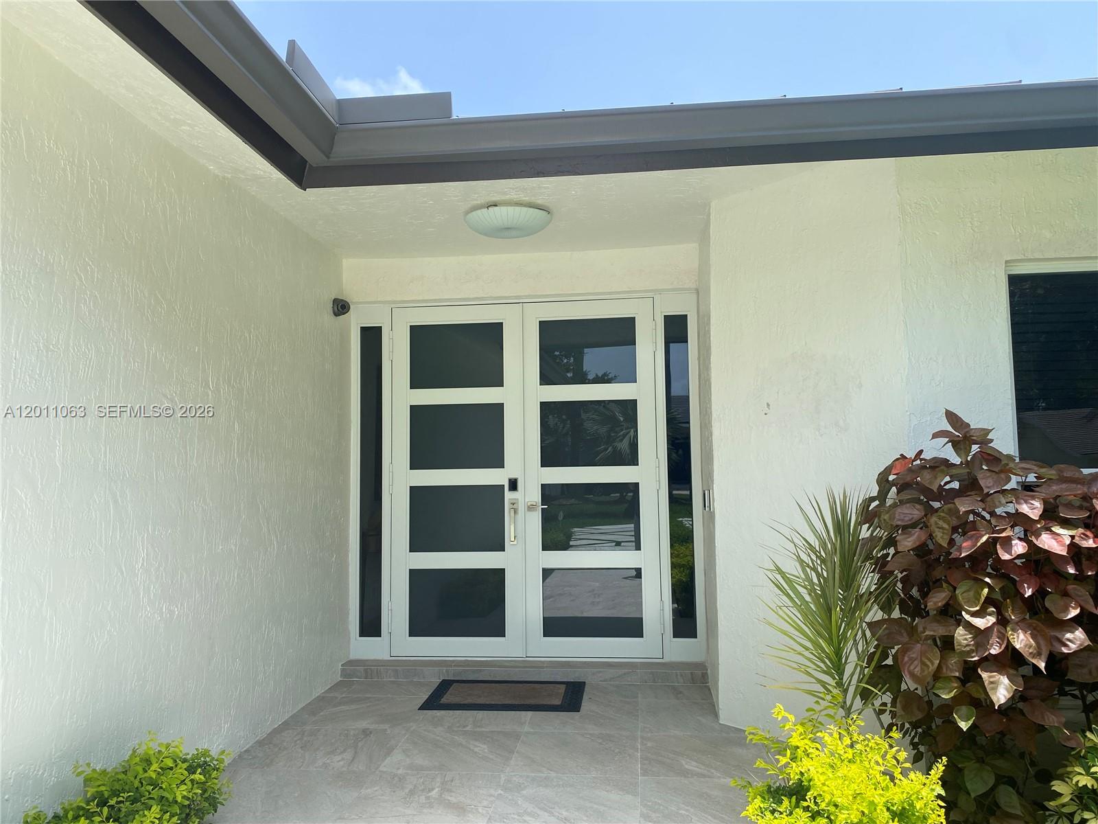 THE FALLS - Residential
