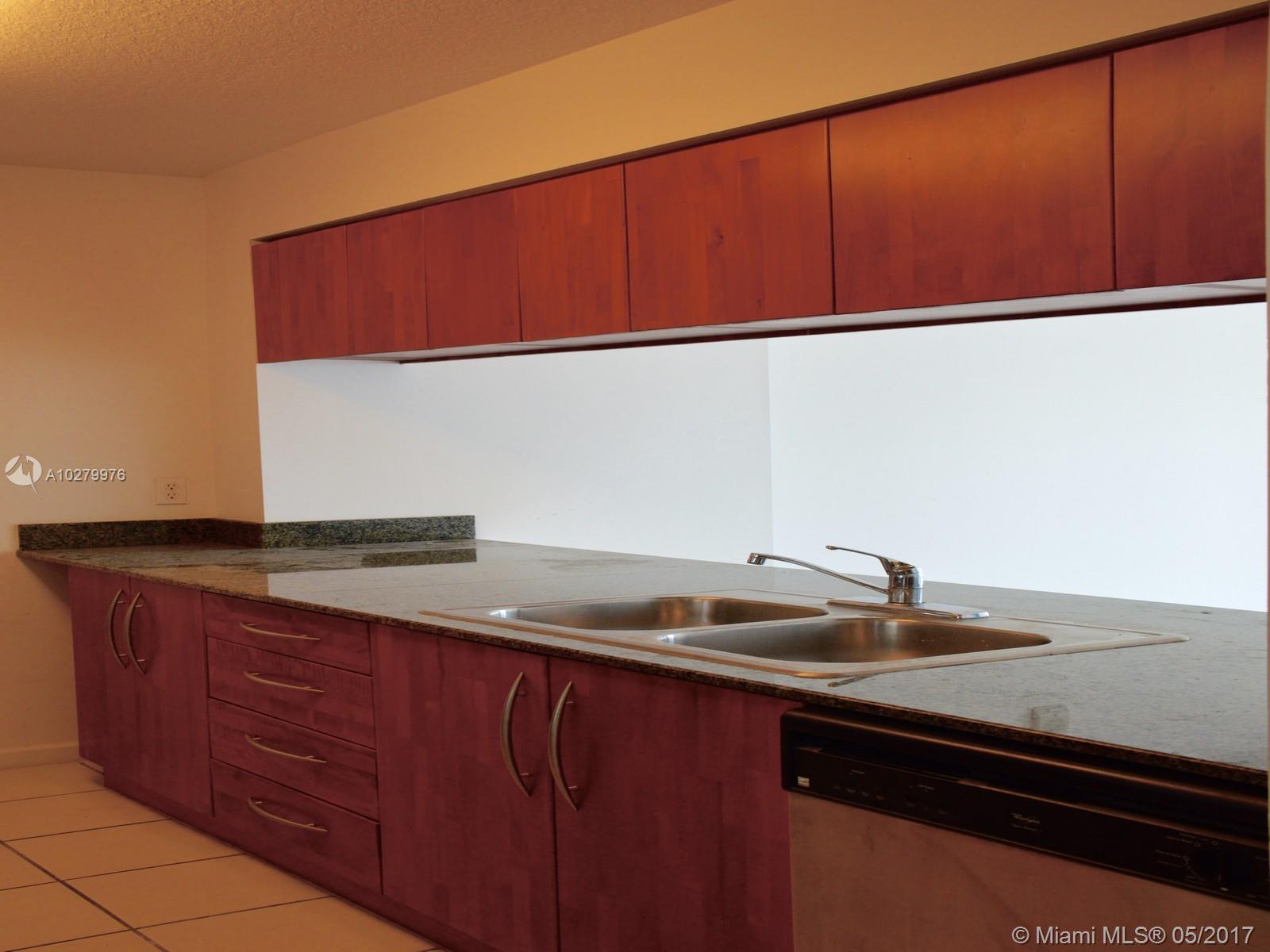 Club At Brickell Bay Plaz - Residential Lease