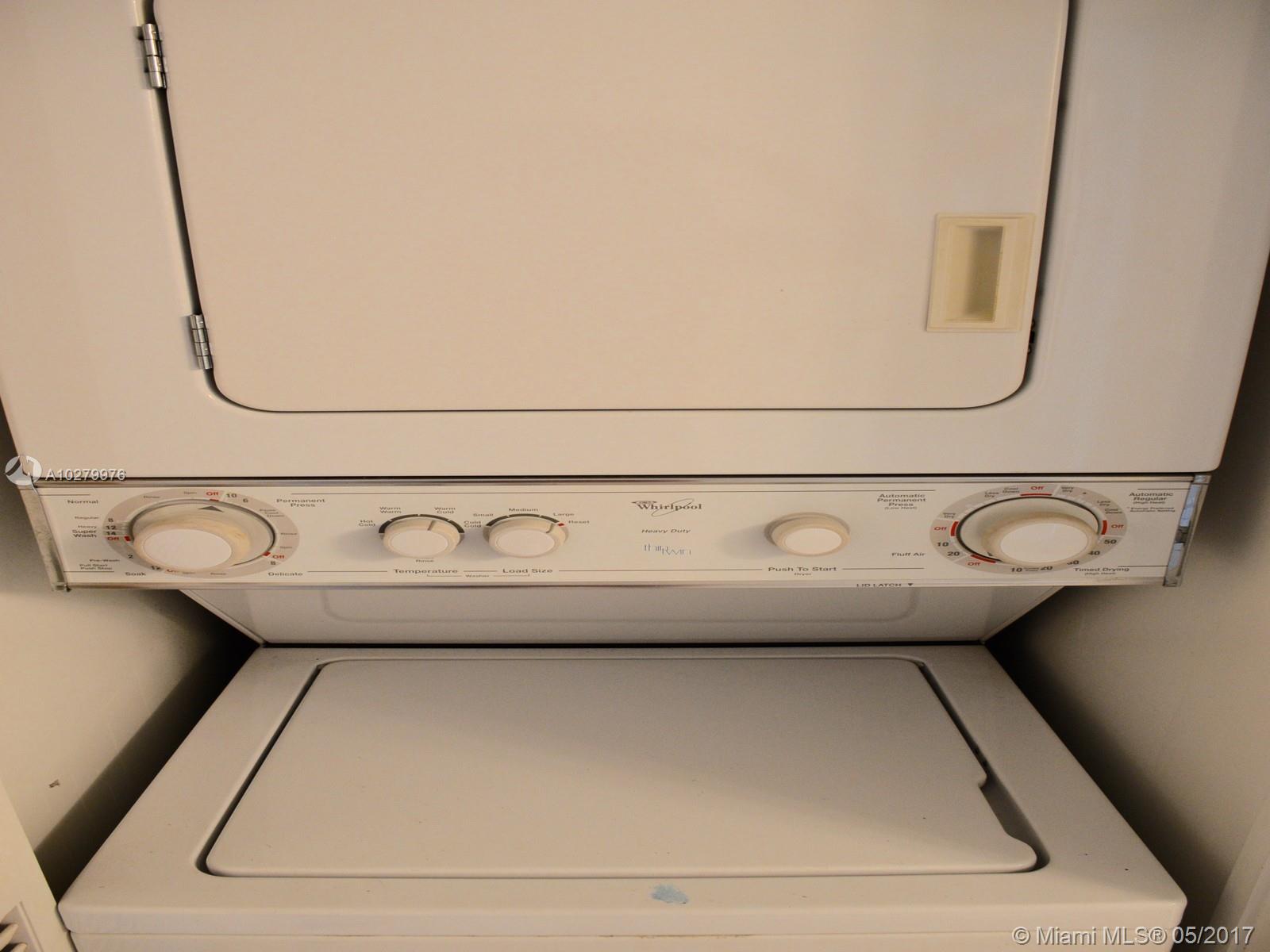 Club At Brickell Bay Plaz - Residential Lease