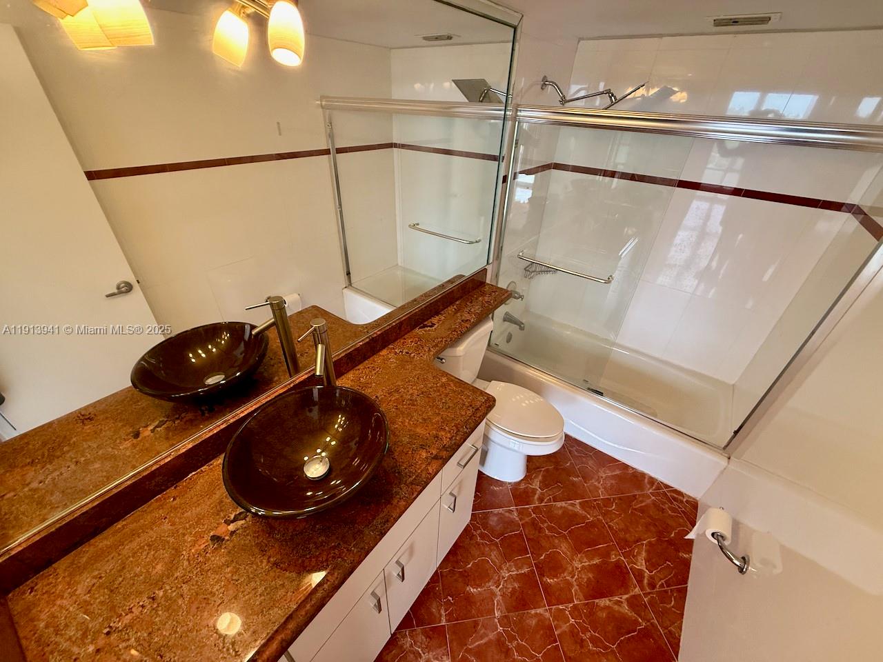 KING COLE CONDO - Residential Lease