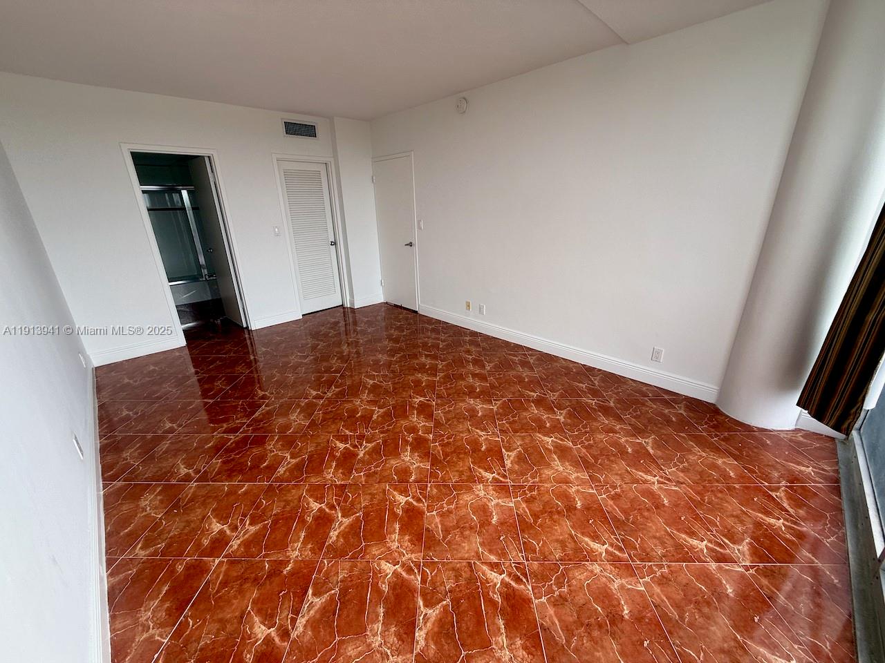 KING COLE CONDO - Residential Lease