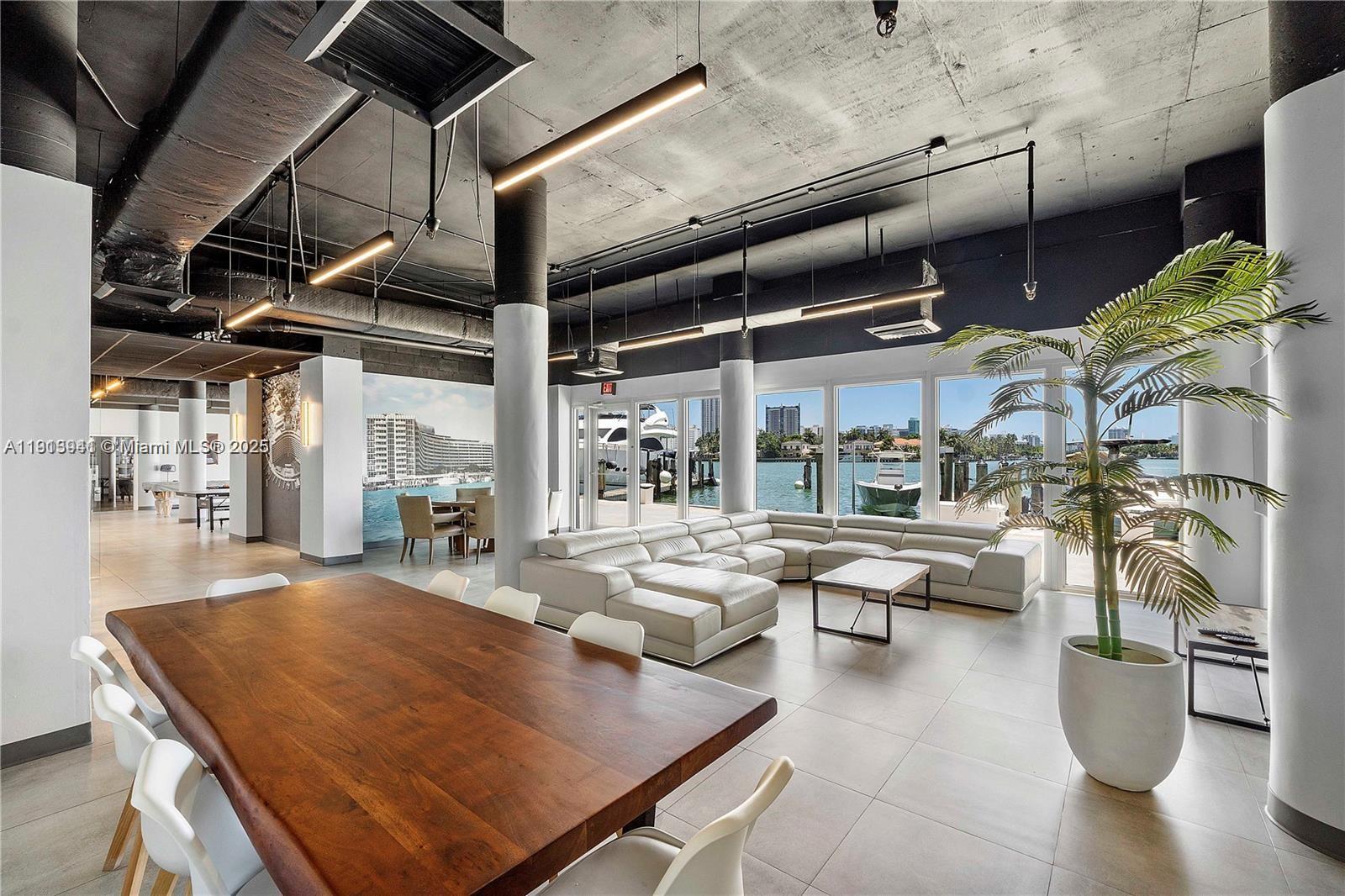 KING COLE CONDO - Residential Lease