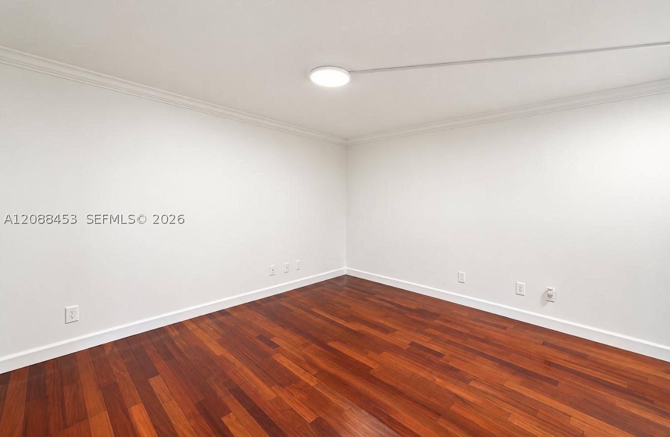 3239 W Trade Ave 2