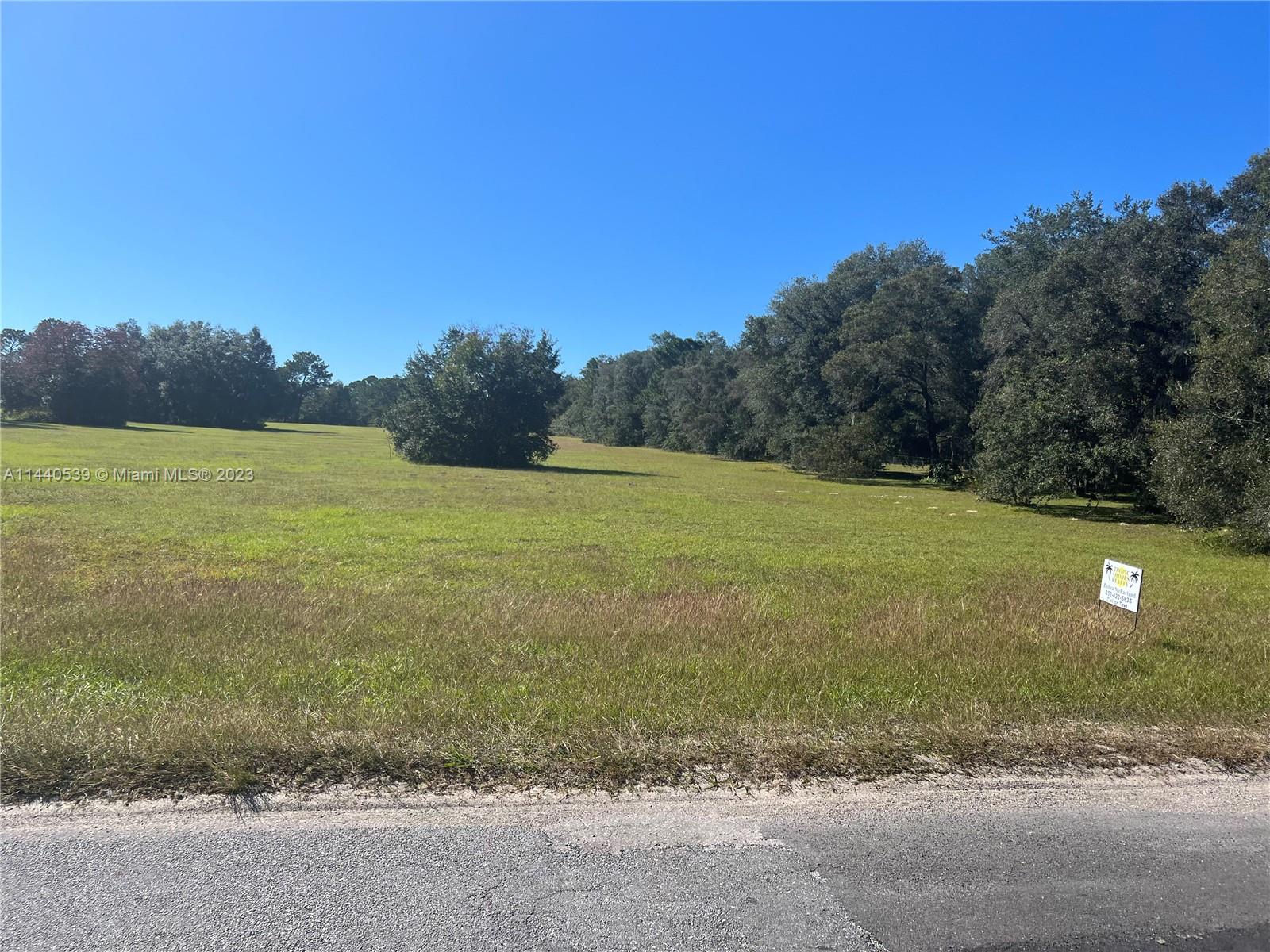 INVEST or Build your dream home now in this Residential-Vacant Land in Citrus County, Hernando, FL. Median Estimated Home Value for zip code 34442, is $450K. Public Water Access. Nearby multiple restaurants and schools. Publix 3 minutes away. Multiple retail stores within 10 minutes. HOA $210/Year