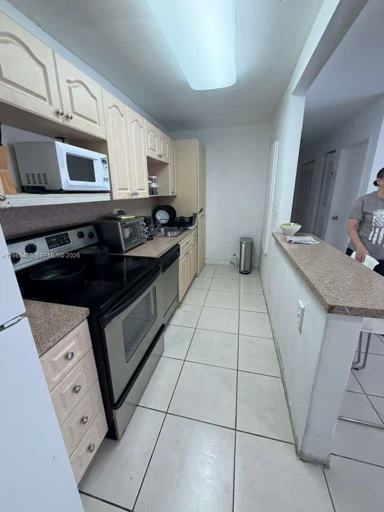 DORAL GARDENS CONDO - Residential