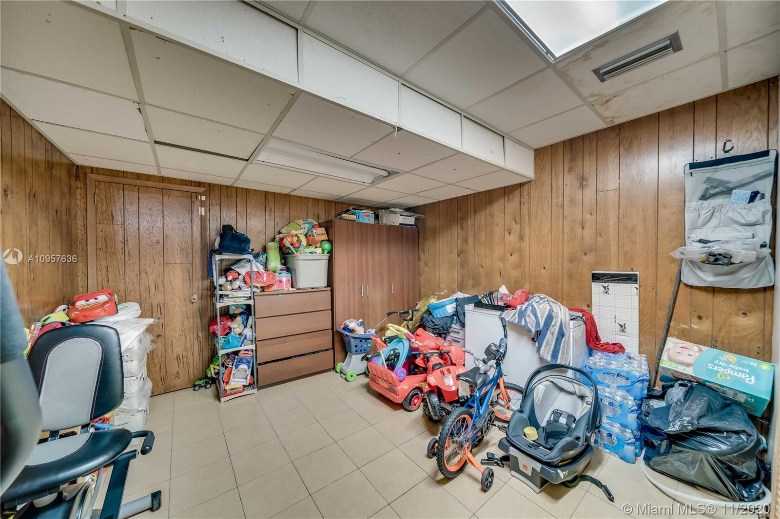 Townhouses at Jacaranda - Residential