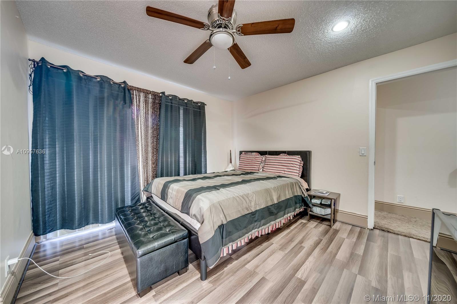 Townhouses at Jacaranda - Residential