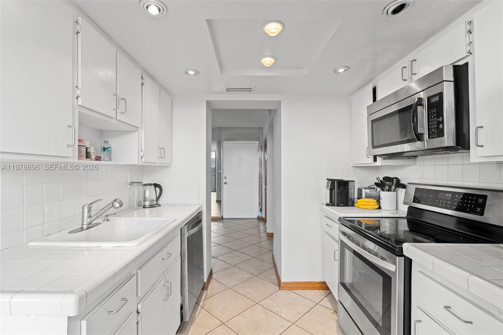 PARKVIEW PLAZA CONDO - Residential