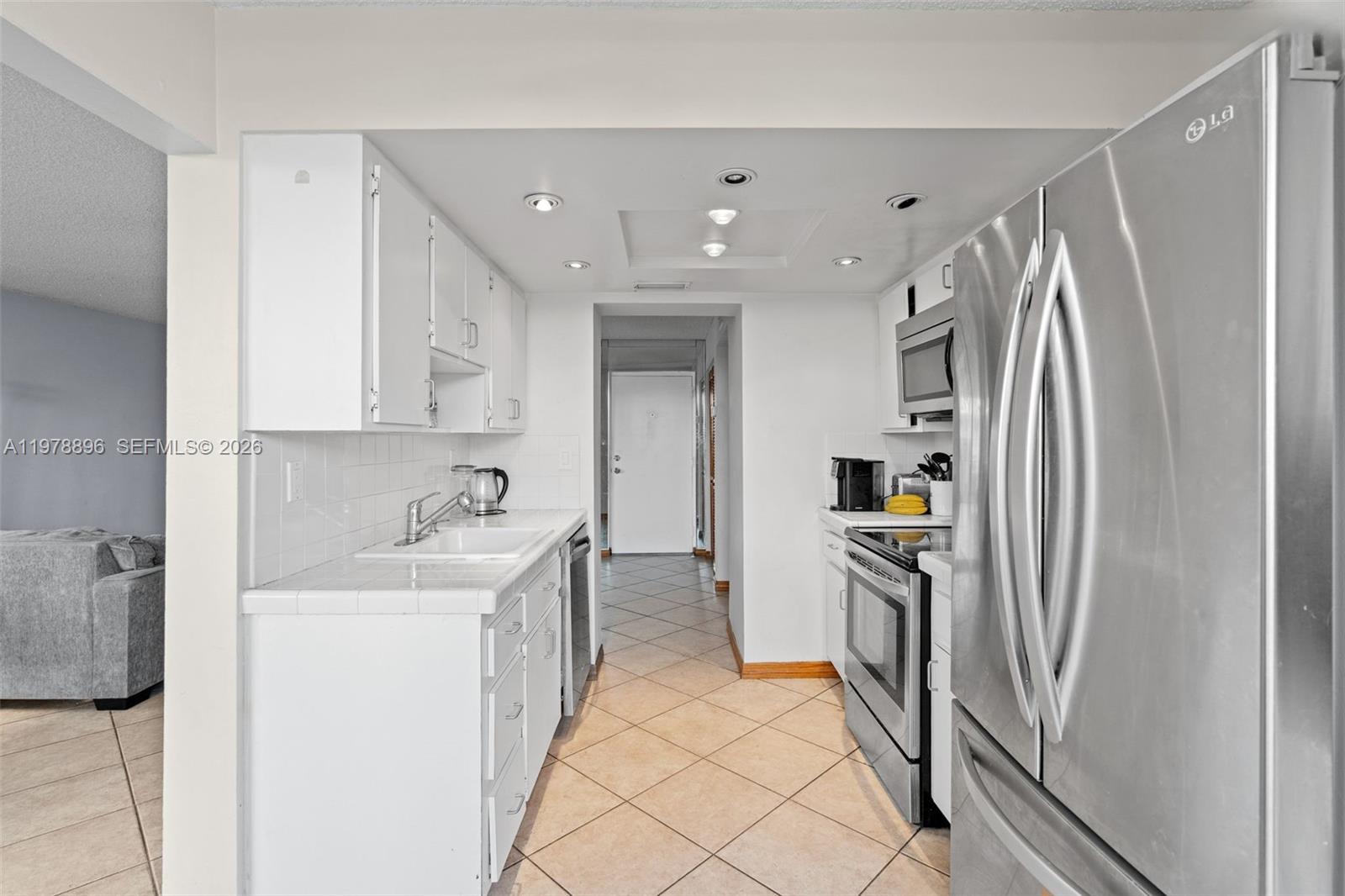 PARKVIEW PLAZA CONDO - Residential