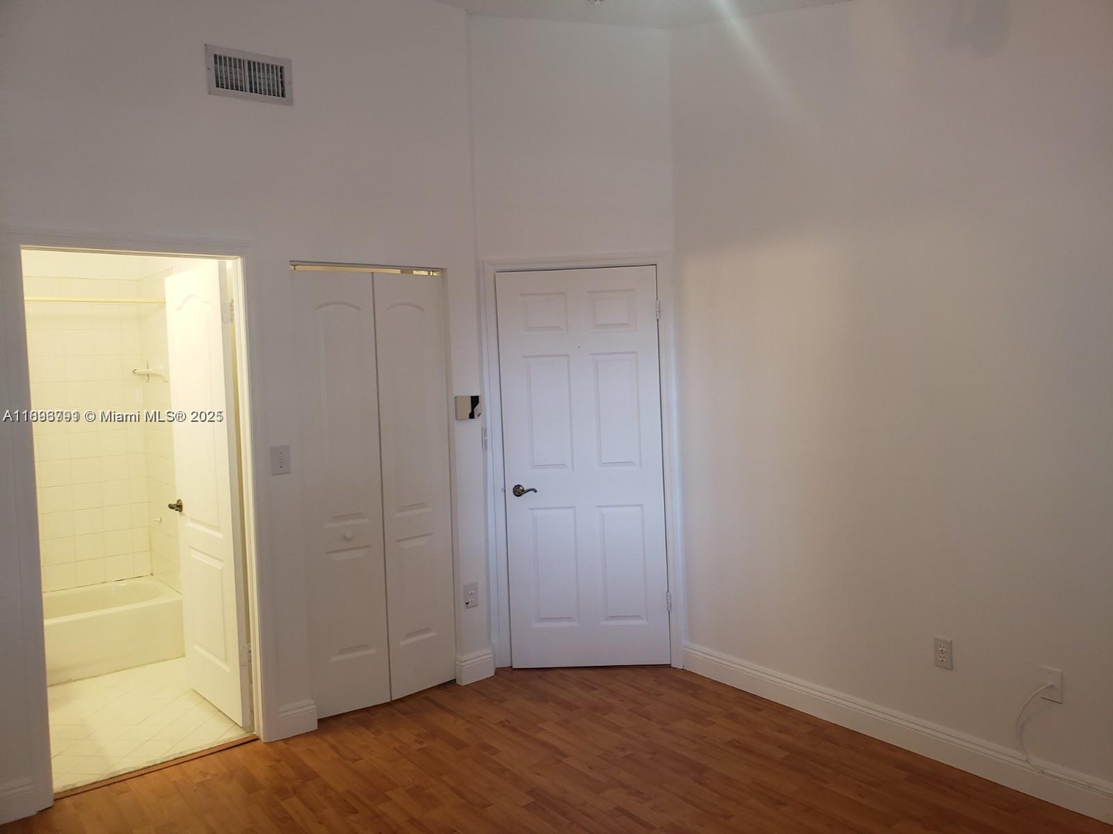 BONITA VILLAS CONDO - Residential