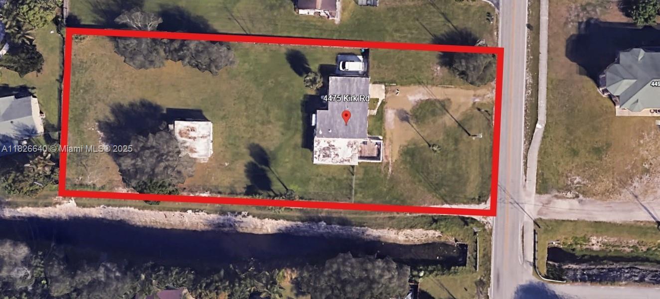 Unlock the potential of this 38,000 sq ft corner lot, perfectly positioned for development. With high visibility, easy access, and flexible zoning, it’s a rare find for builders, multifamily developers, or commercial investors. Ideal for new construction, multi-units, or mixed-use projects in a rapidly growing area.
The property includes a standard 1-car garage plus a separate garage for heavy machinery or equipment—both easily convertible for extra rental income or workspace.
Surrounded by new developments, this site offers strong ROI potential. Utilities nearby. Great for townhomes, apartments, retail/office combos, or a custom layout. Easy access to major roads makes this a smart investment. Bring your vision to life!