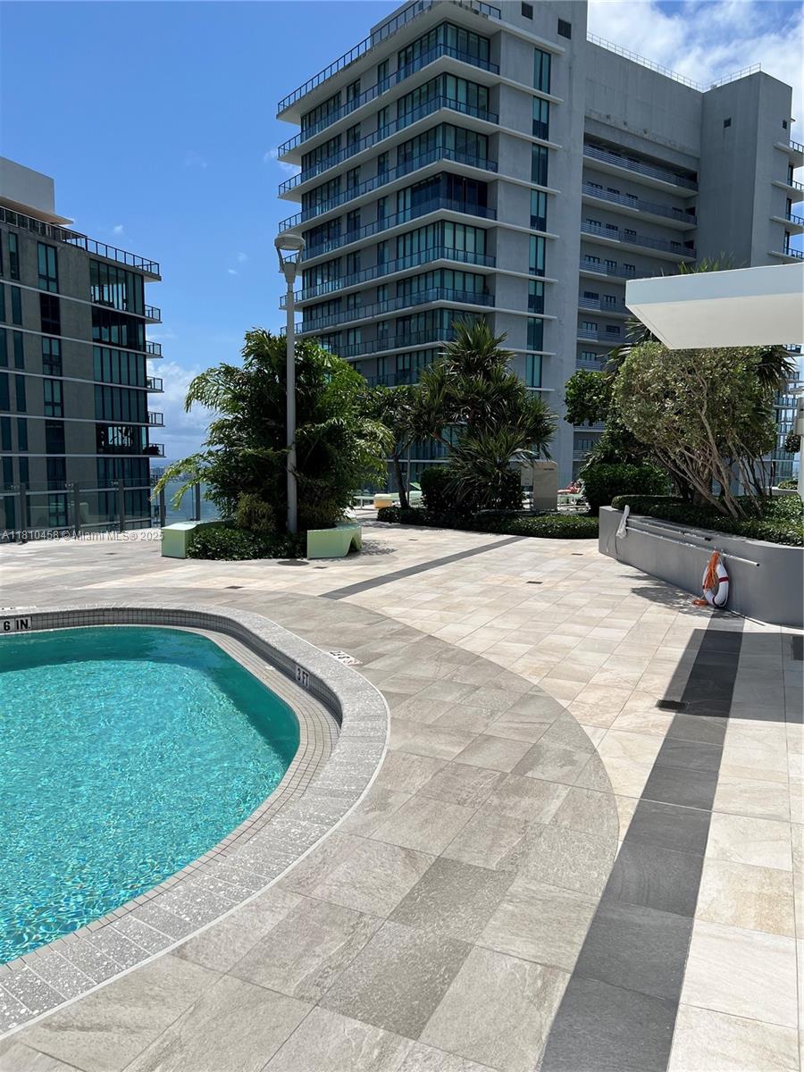 PARAISO BAYVIEWS CONDO - Residential