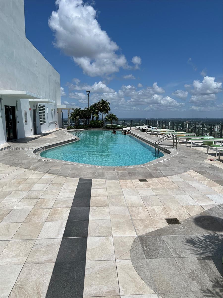 PARAISO BAYVIEWS CONDO - Residential