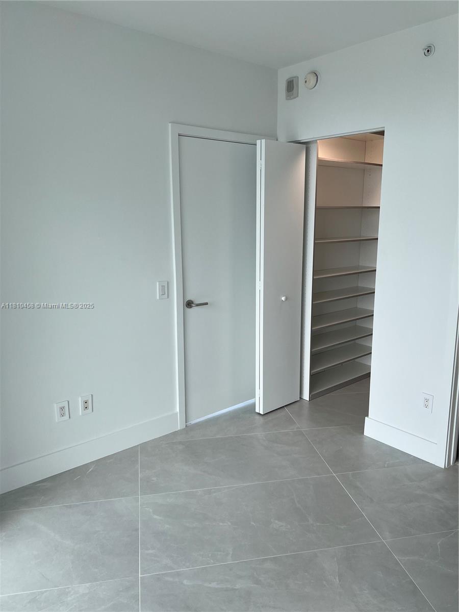 PARAISO BAYVIEWS CONDO - Residential