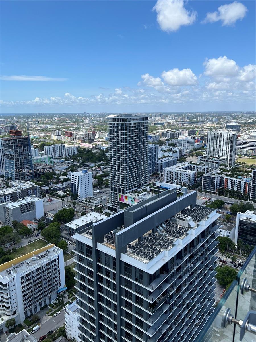 PARAISO BAYVIEWS CONDO - Residential