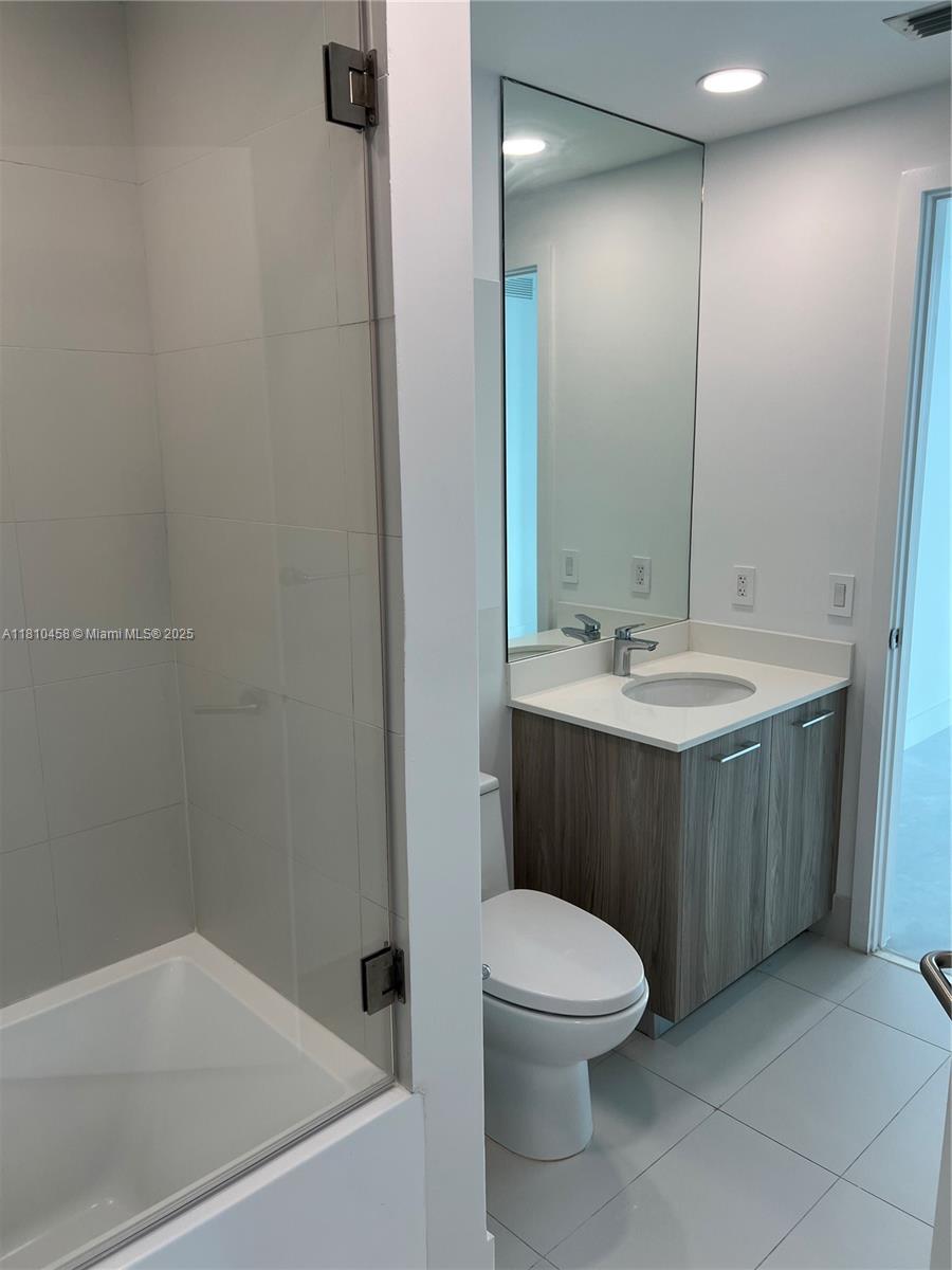 PARAISO BAYVIEWS CONDO - Residential