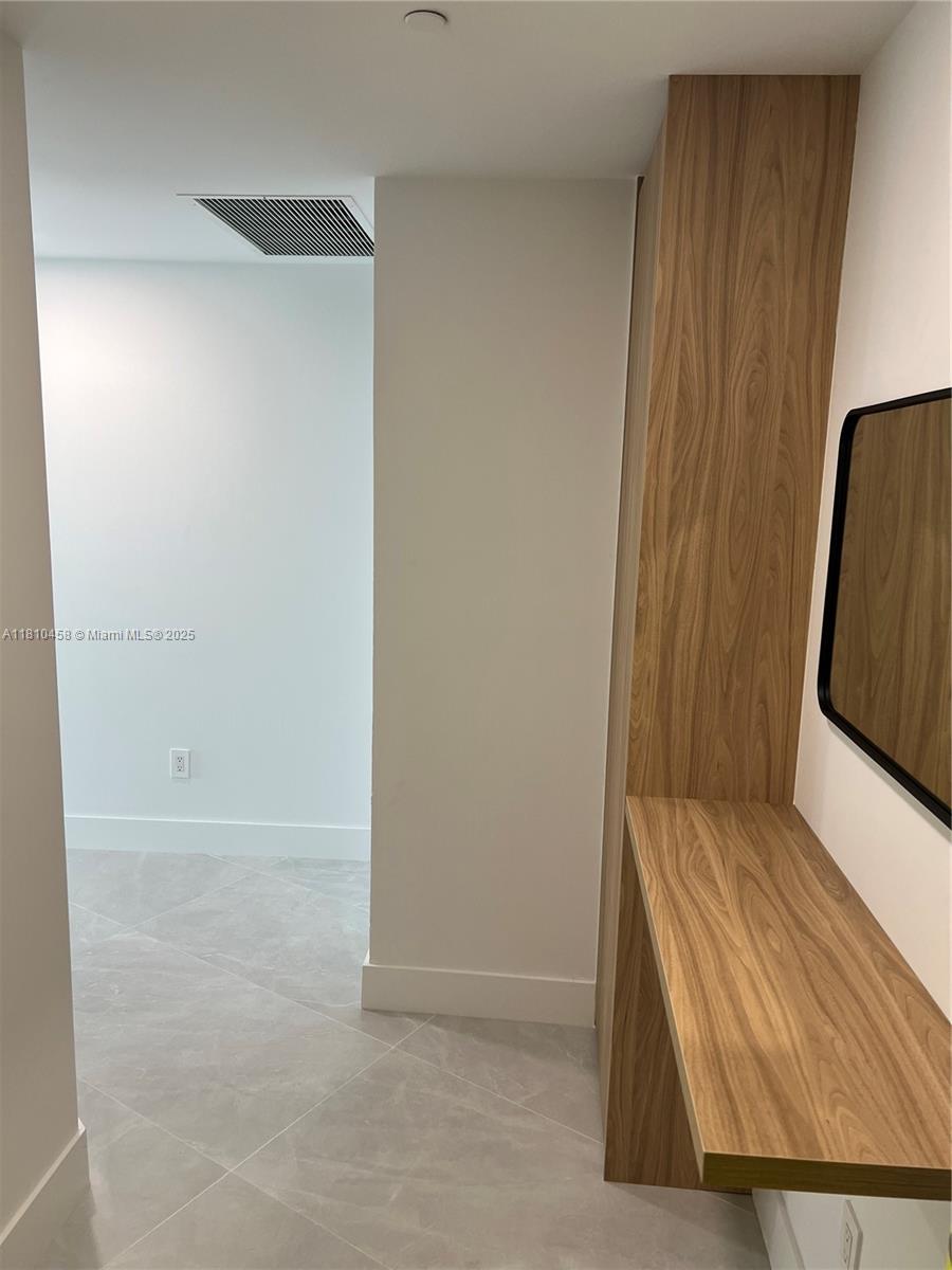 PARAISO BAYVIEWS CONDO - Residential