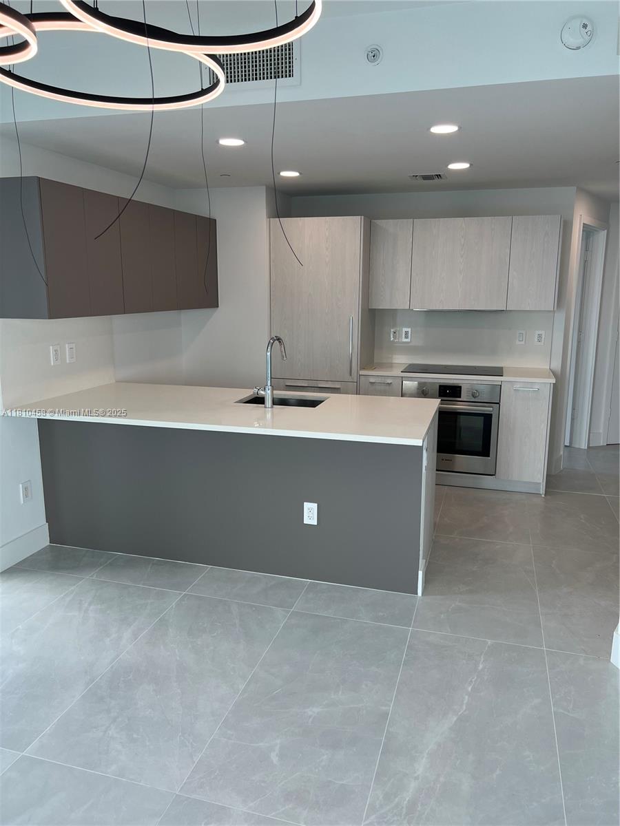 PARAISO BAYVIEWS CONDO - Residential