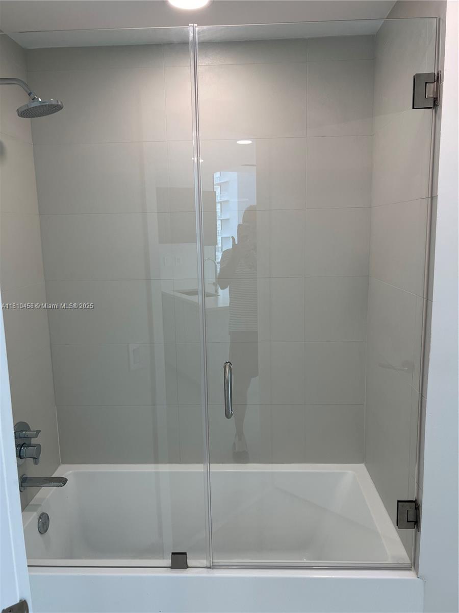 PARAISO BAYVIEWS CONDO - Residential