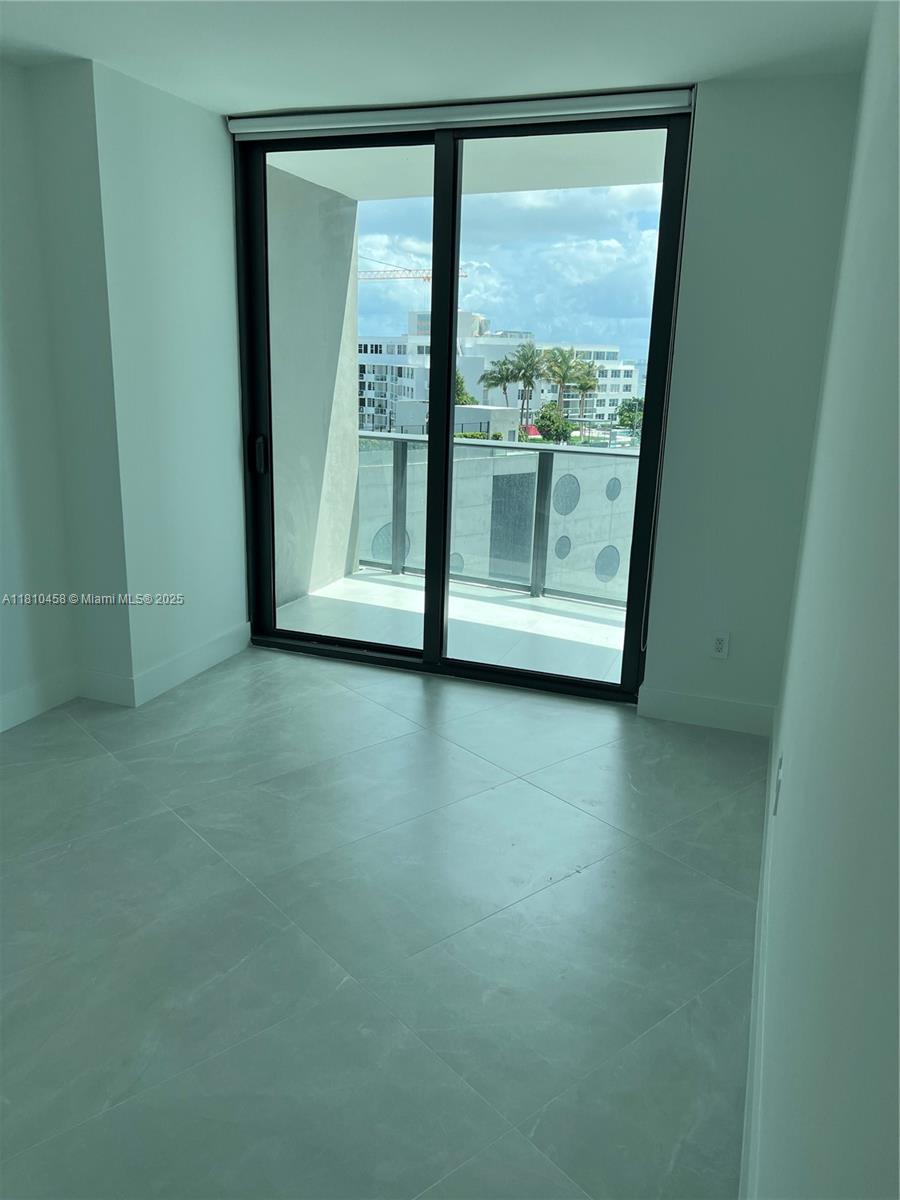 PARAISO BAYVIEWS CONDO - Residential