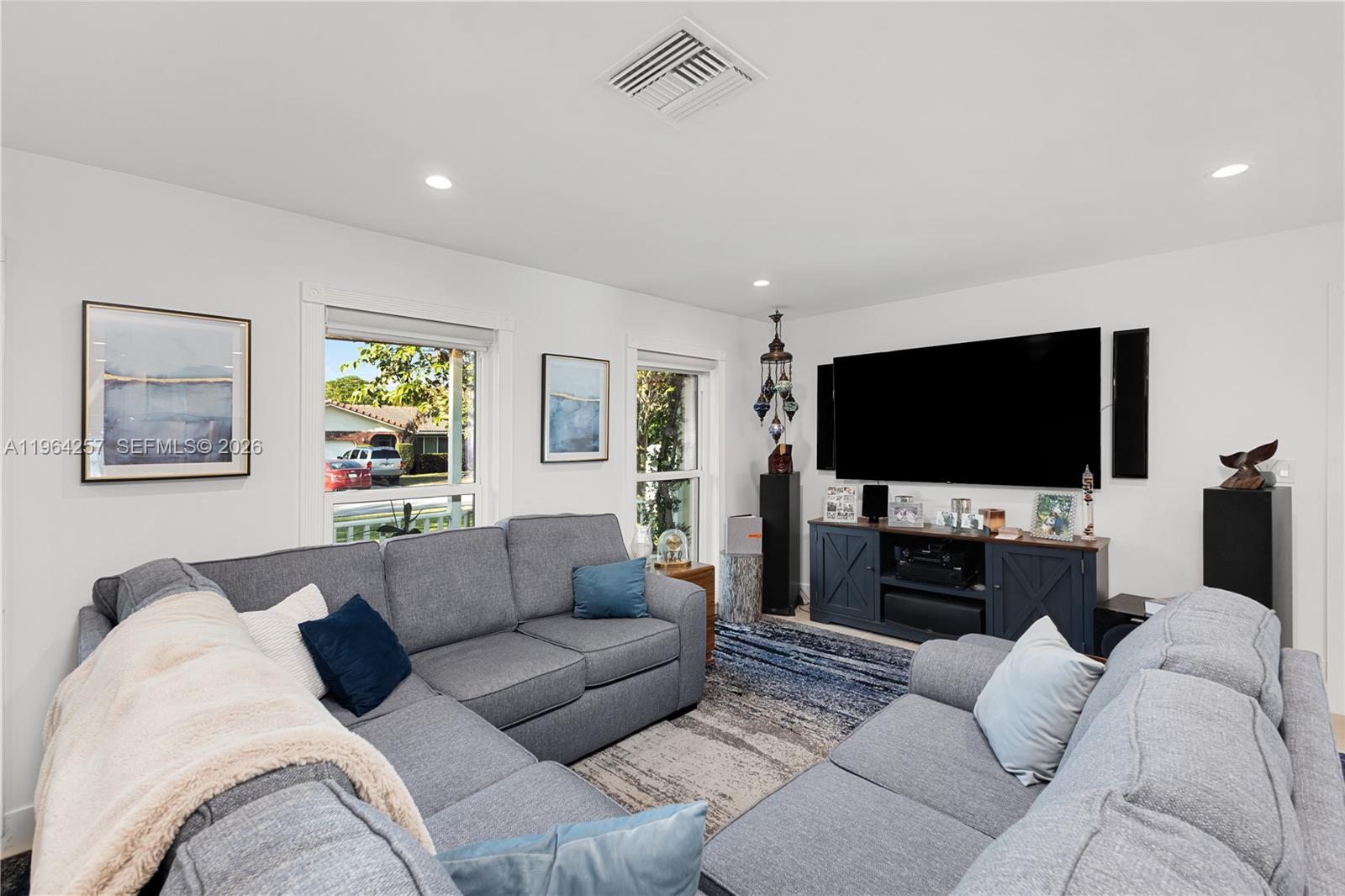 CORAL SPRINGS COUNTRY CLU - Residential