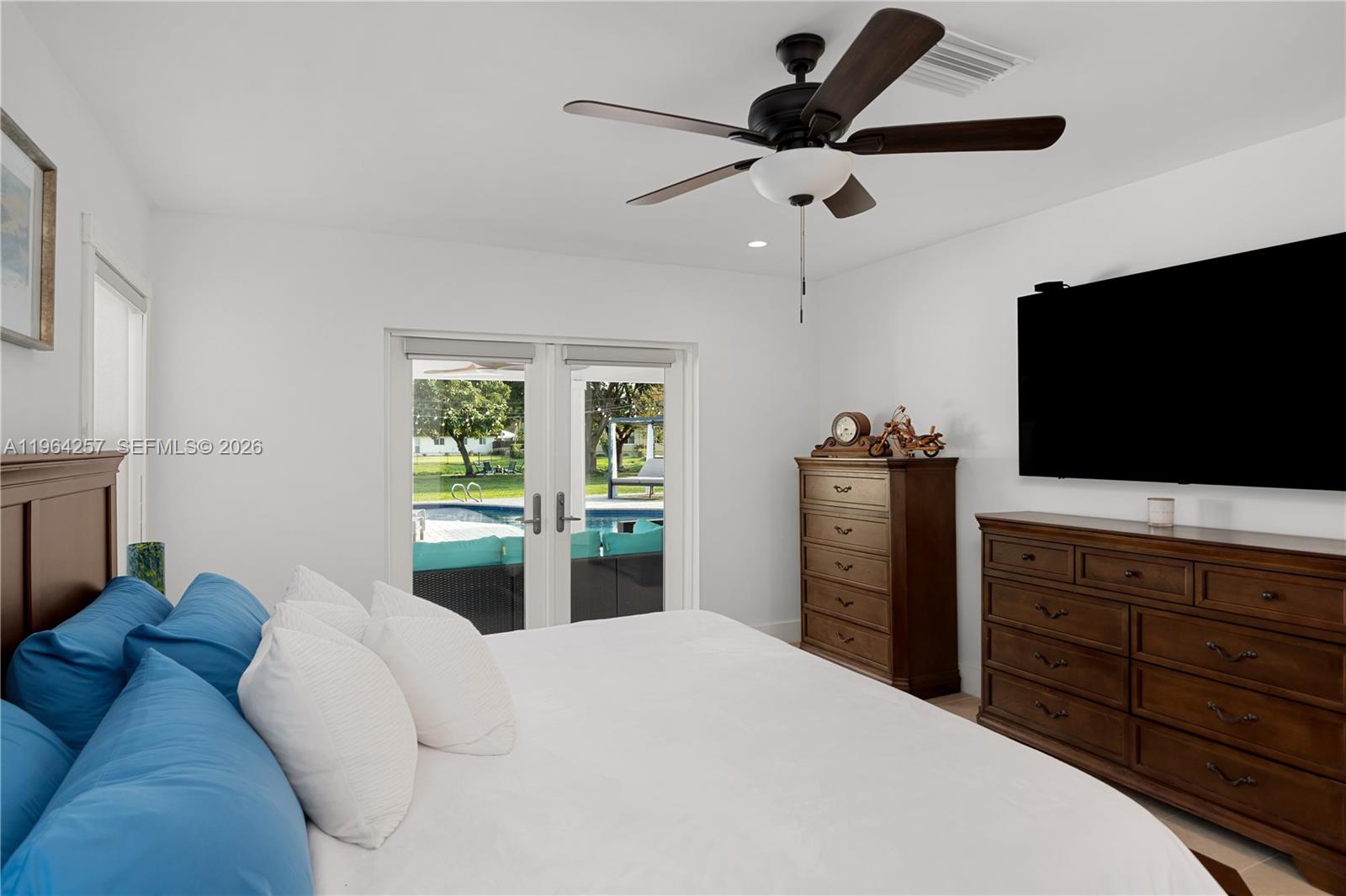 CORAL SPRINGS COUNTRY CLU - Residential