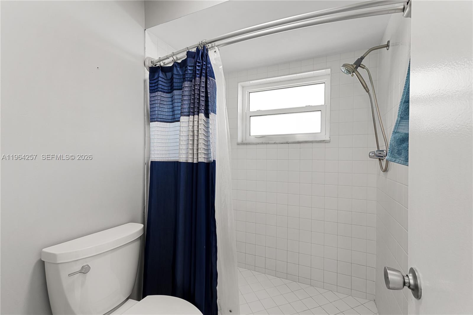 CORAL SPRINGS COUNTRY CLU - Residential