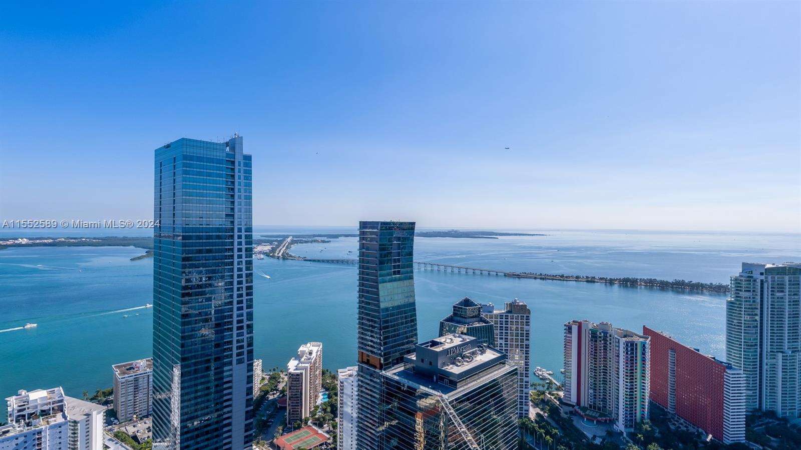 CIPRIANI RESIDENCES - Residential