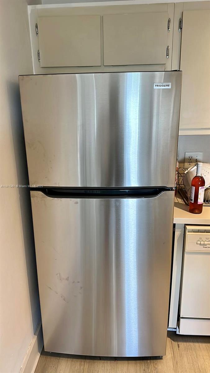 LAS VISTAS AT DORAL CONDO - Residential