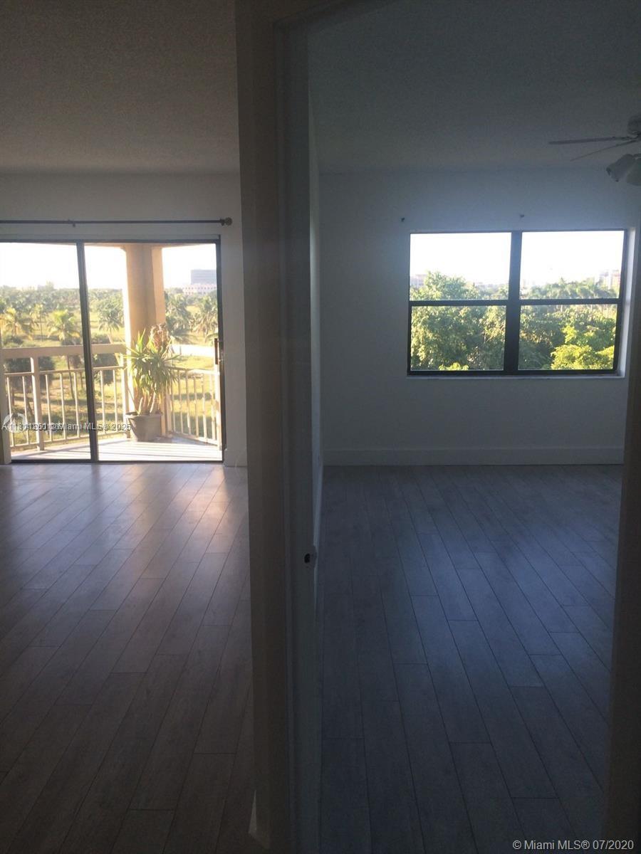 LAS VISTAS AT DORAL CONDO - Residential