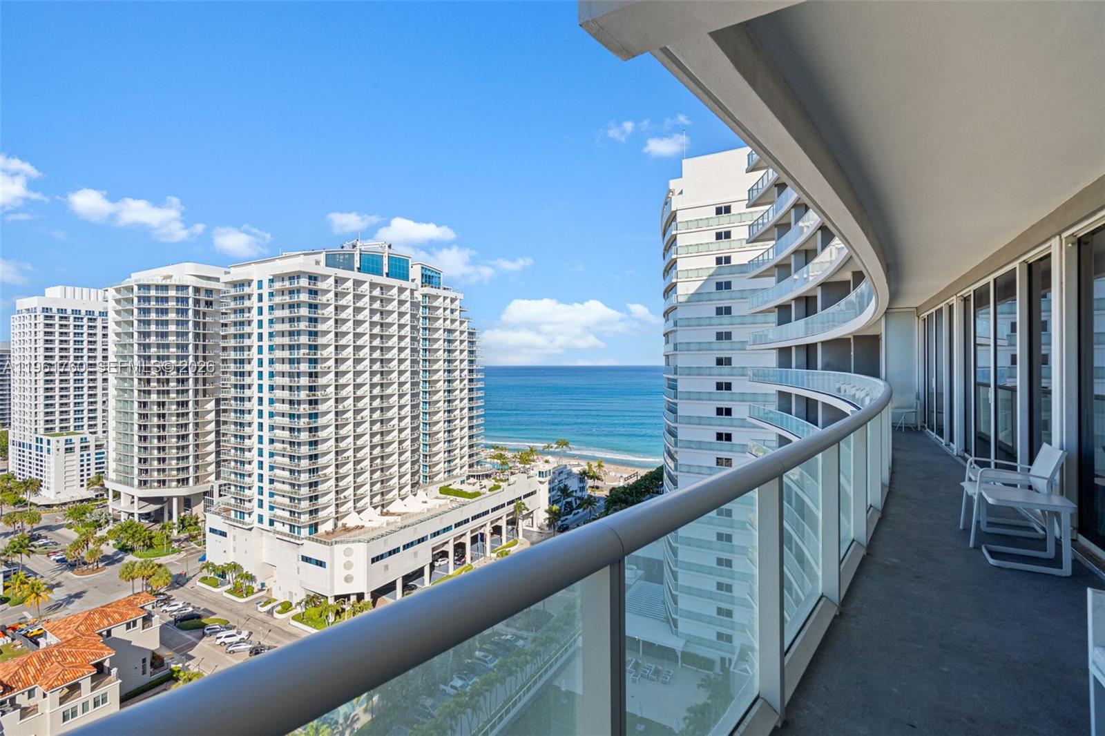 FORT LAUDERDALE RESIDENCE - Residential