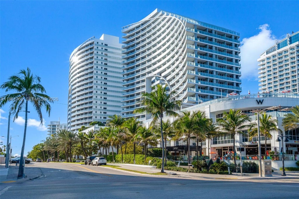 Photo of 3101 Bayshore Dr #1804, Fort Lauderdale, FL 33304 (MLS # A11961760)