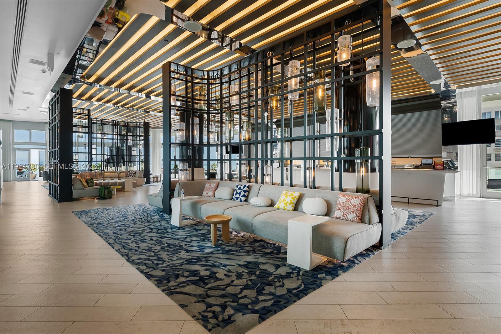 FORT LAUDERDALE RESIDENCE - Residential