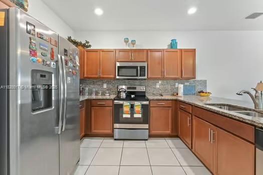 COCO PALM ESTATES - Residential