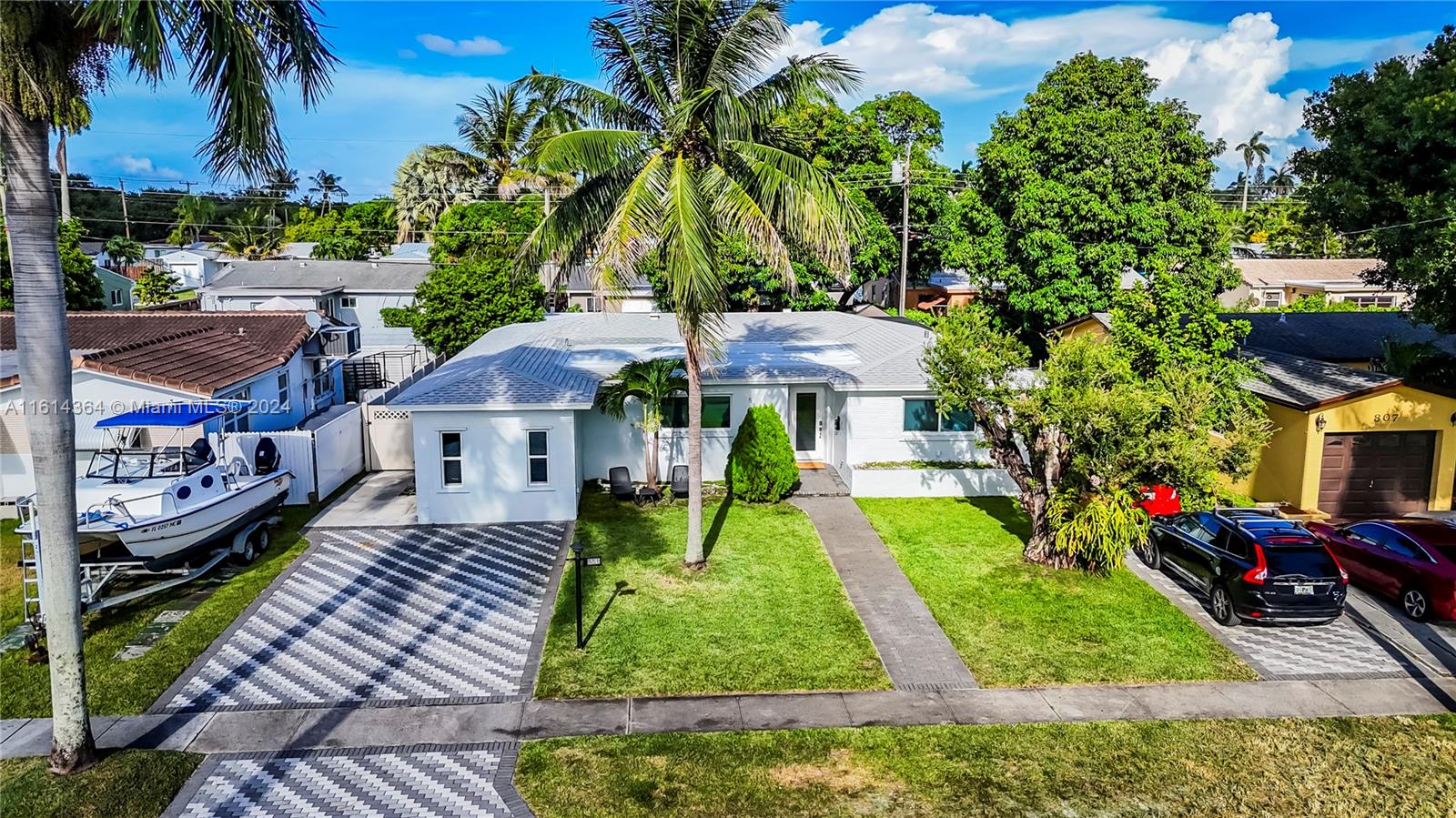 View Hollywood, FL 33021 house
